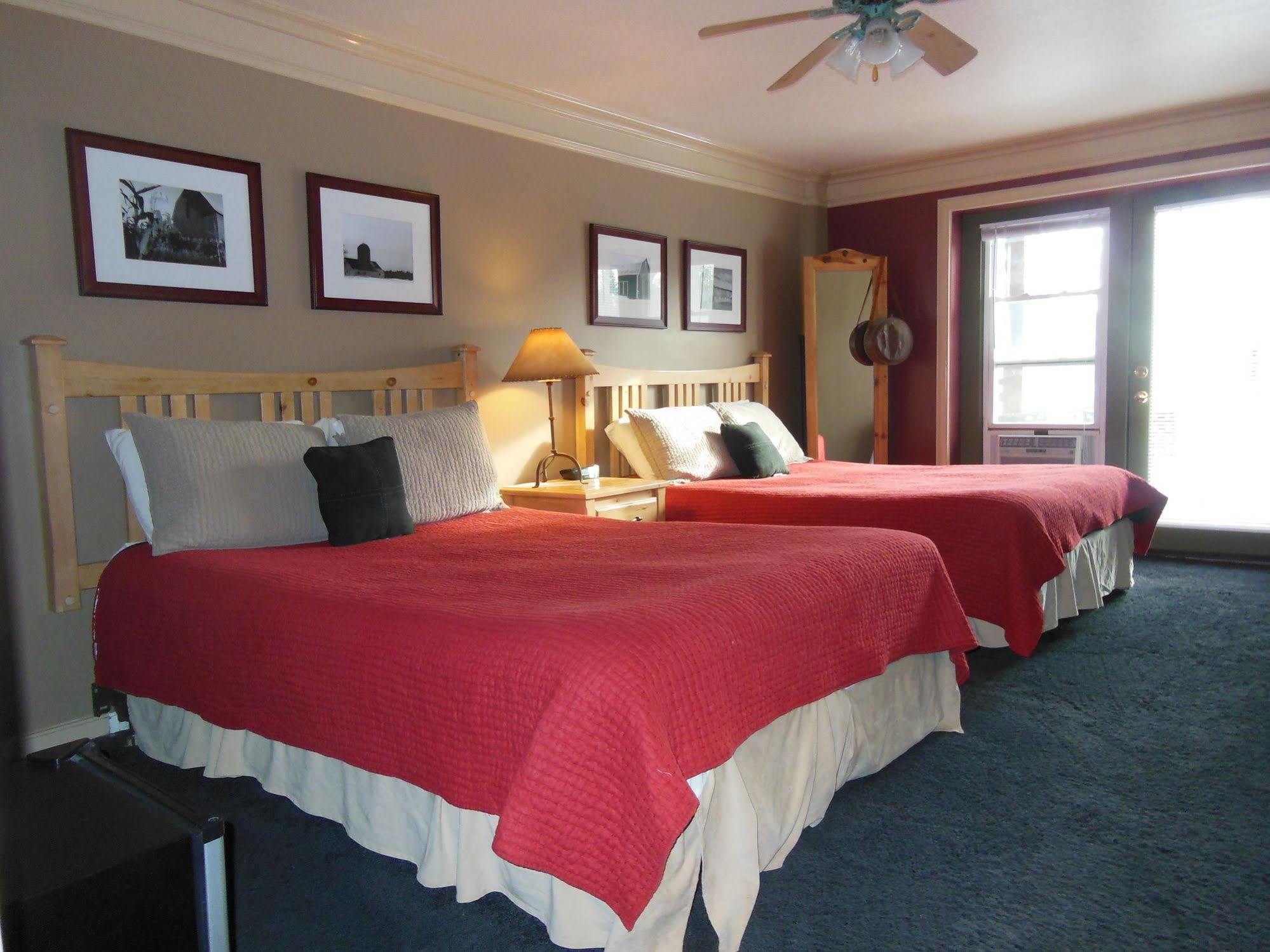 Stone Waters Inn Bellaire Extérieur photo