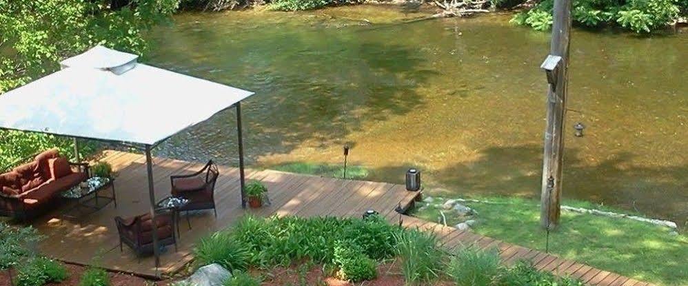 Stone Waters Inn Bellaire Extérieur photo